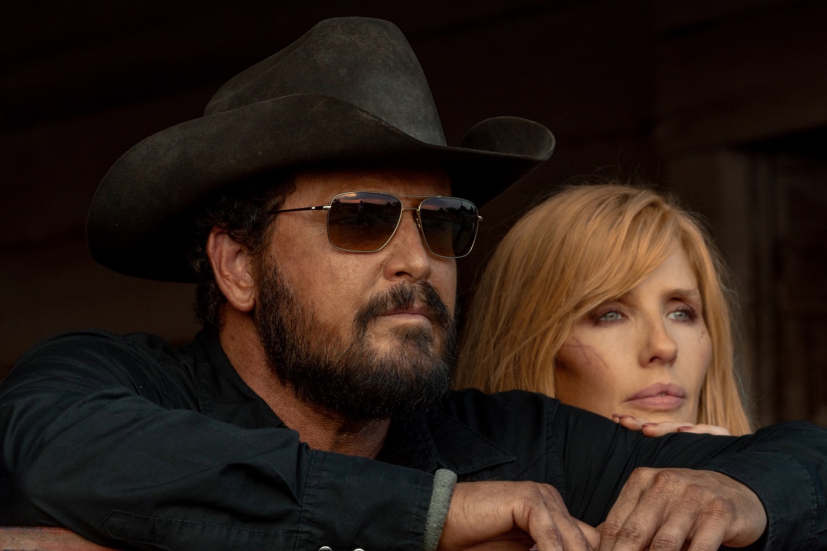 L-R: Cole Hauser as Rip Wheeler and Kelly Reilly as Beth Dutton