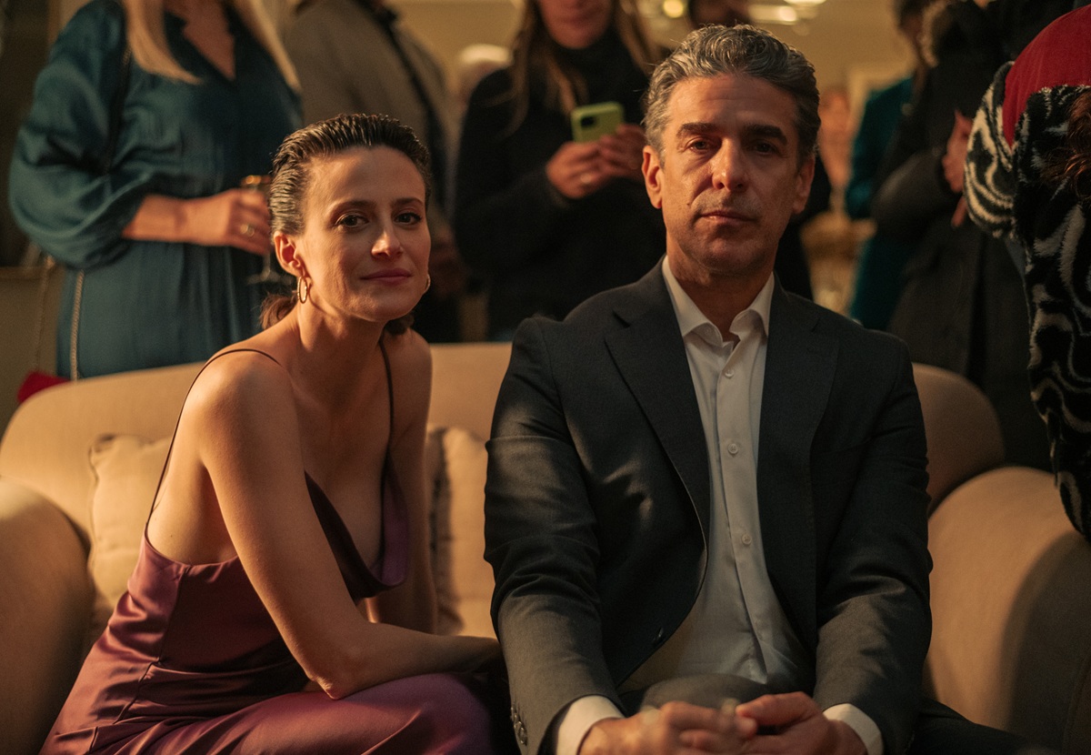 (L to R) Mónica Antonópulos as Lucrecia, Leonardo Sbaraglia as Fernando