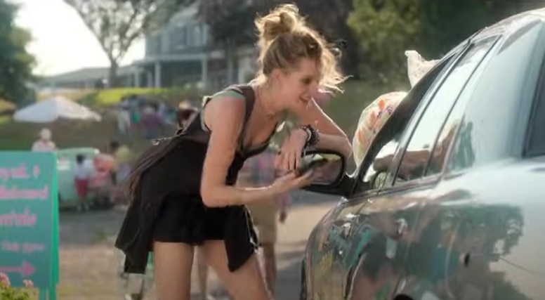First Look: 'Sirens' (Video)